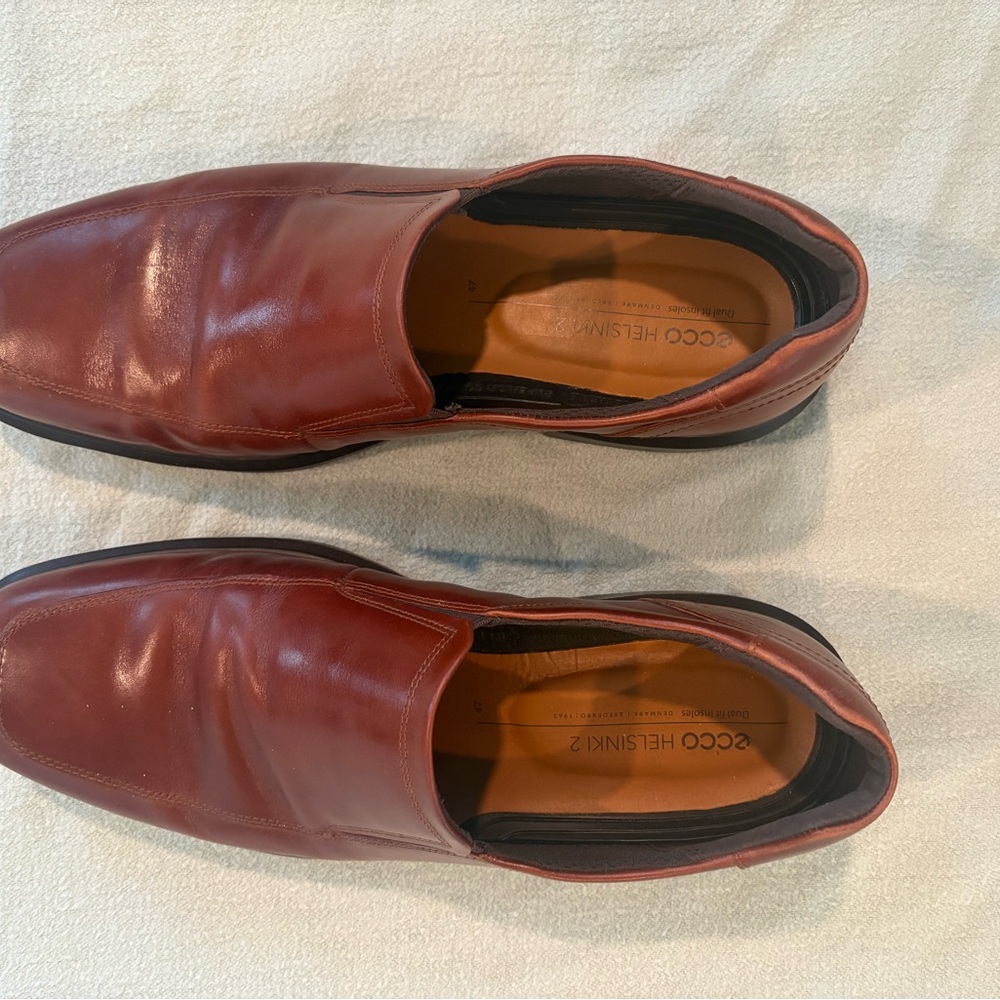 Ecco Helsinki 2 Chestnut Leather Loafers